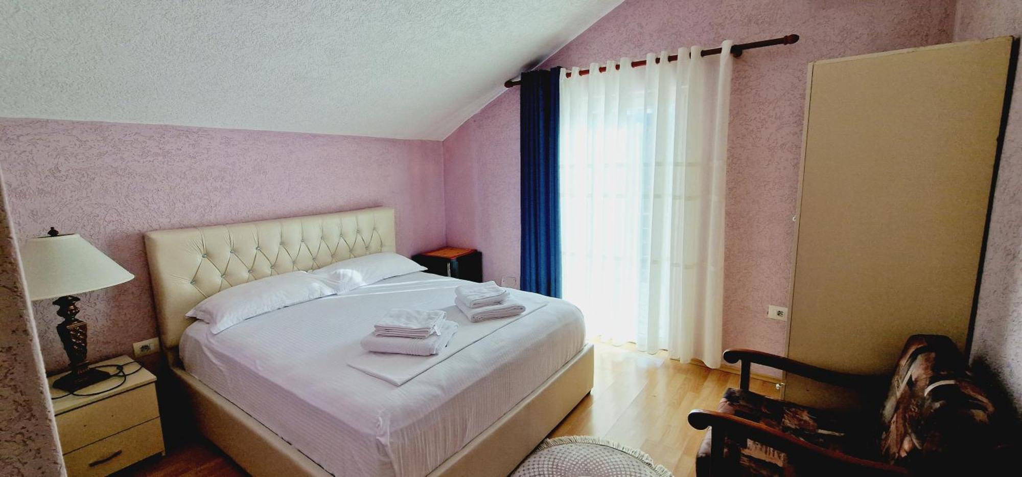 Sunrise Lindita Puke Chambre photo